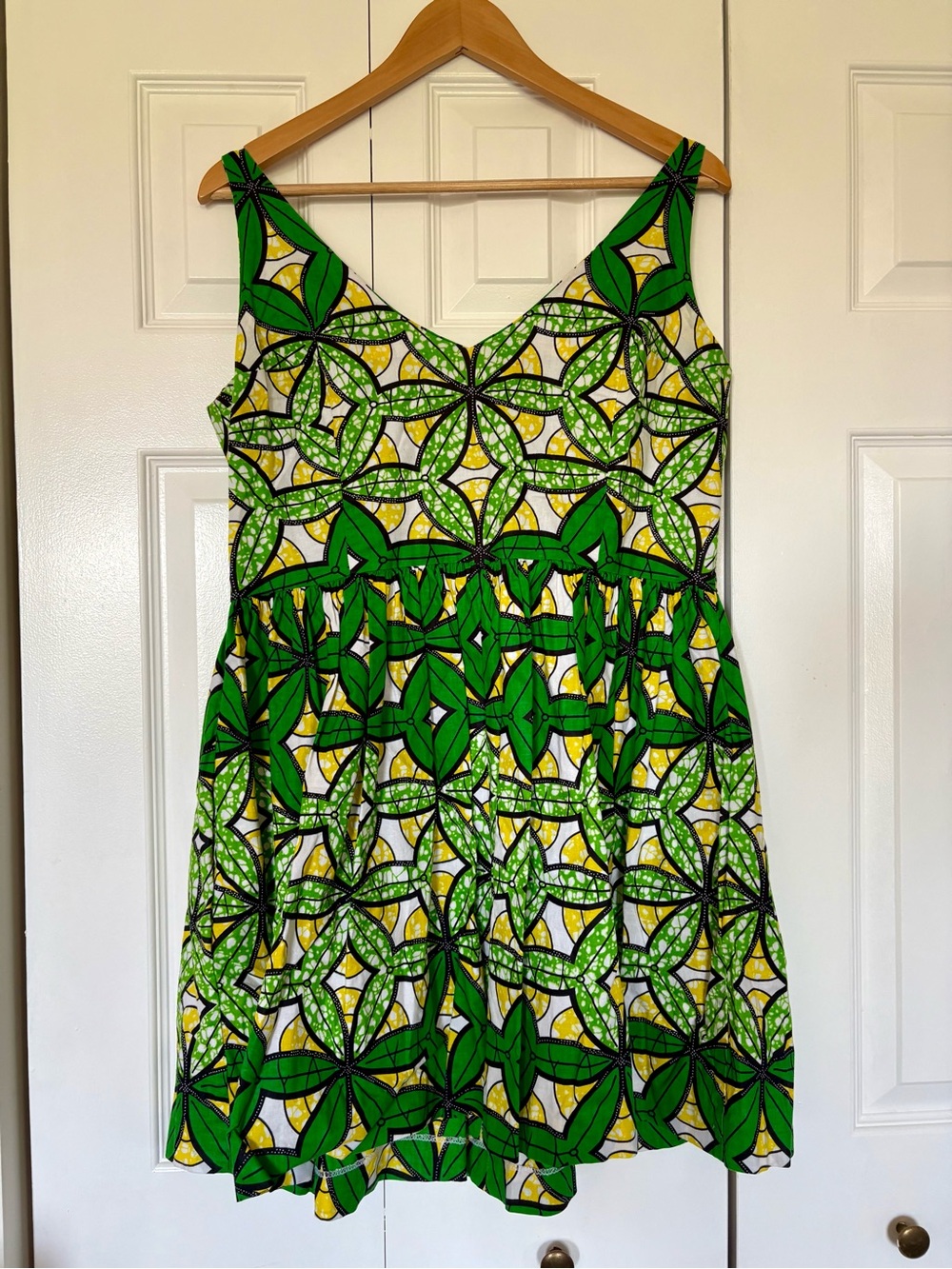 Green Botanical Print Fit & Flare Dress Size 42